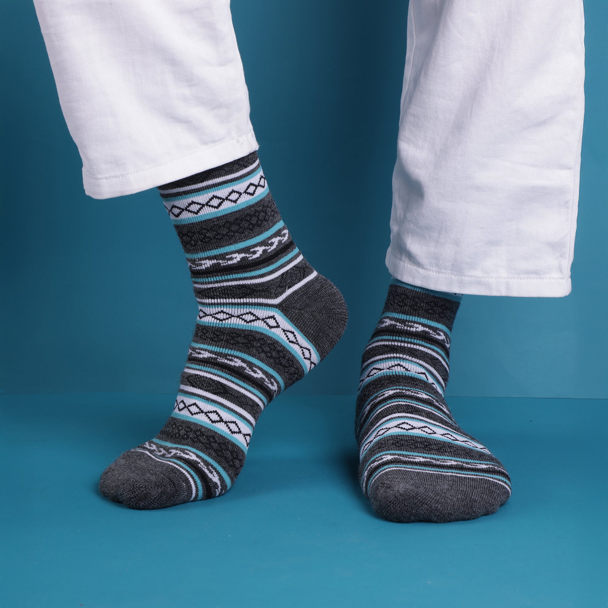 GREY/BLUE- MULTICOLOR WOOLEN EDITION